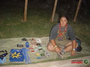 Toda noite eu ia para o "praça das bandeiras" fazer trocas no JamPan de 2005 na Argentina. Na última noite eu não pude ir o  lugar ficou lotado de gente fazendo trocas.